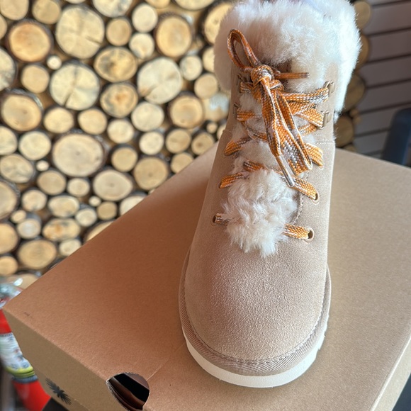 Ugg Mini Alpine Lace - Picture 4 of 5
